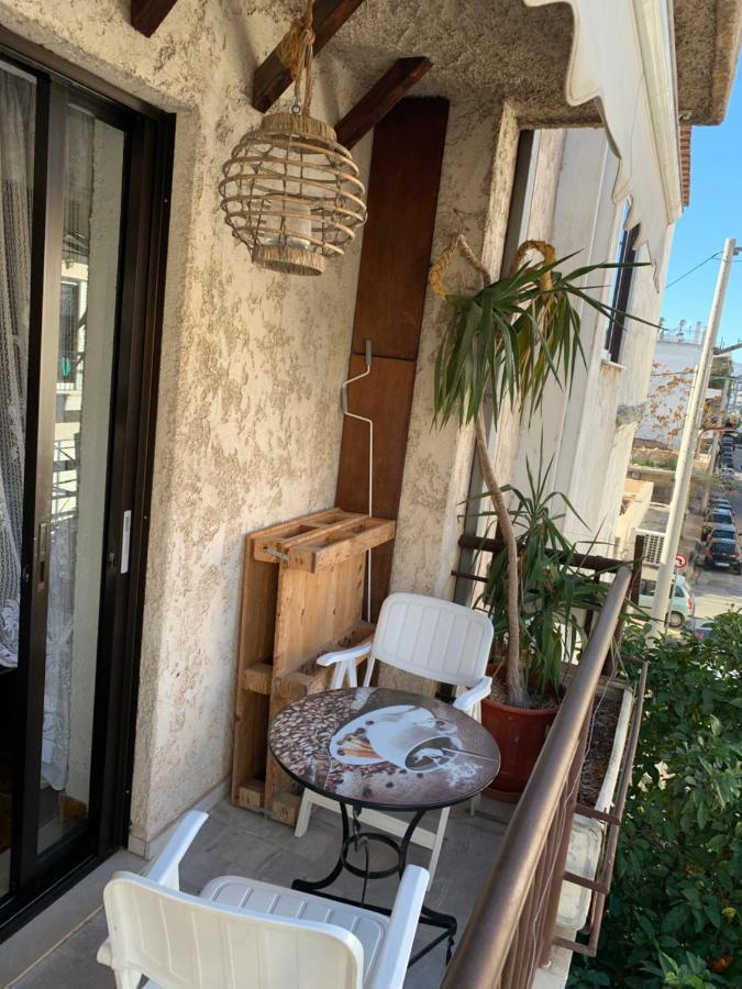 The Rustic Hug Apartment Athens Exterior photo